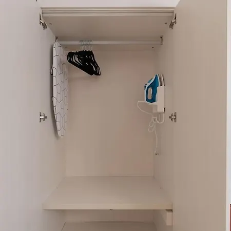 Enjoy - Downtown Nest In Piazza Garibaldi Apartment
