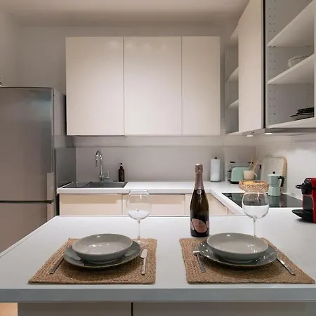 Apartment Enjoy - Downtown Nest In Piazza Garibaldi