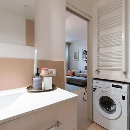 Apartment Enjoy - Downtown Nest In Piazza Garibaldi Padova